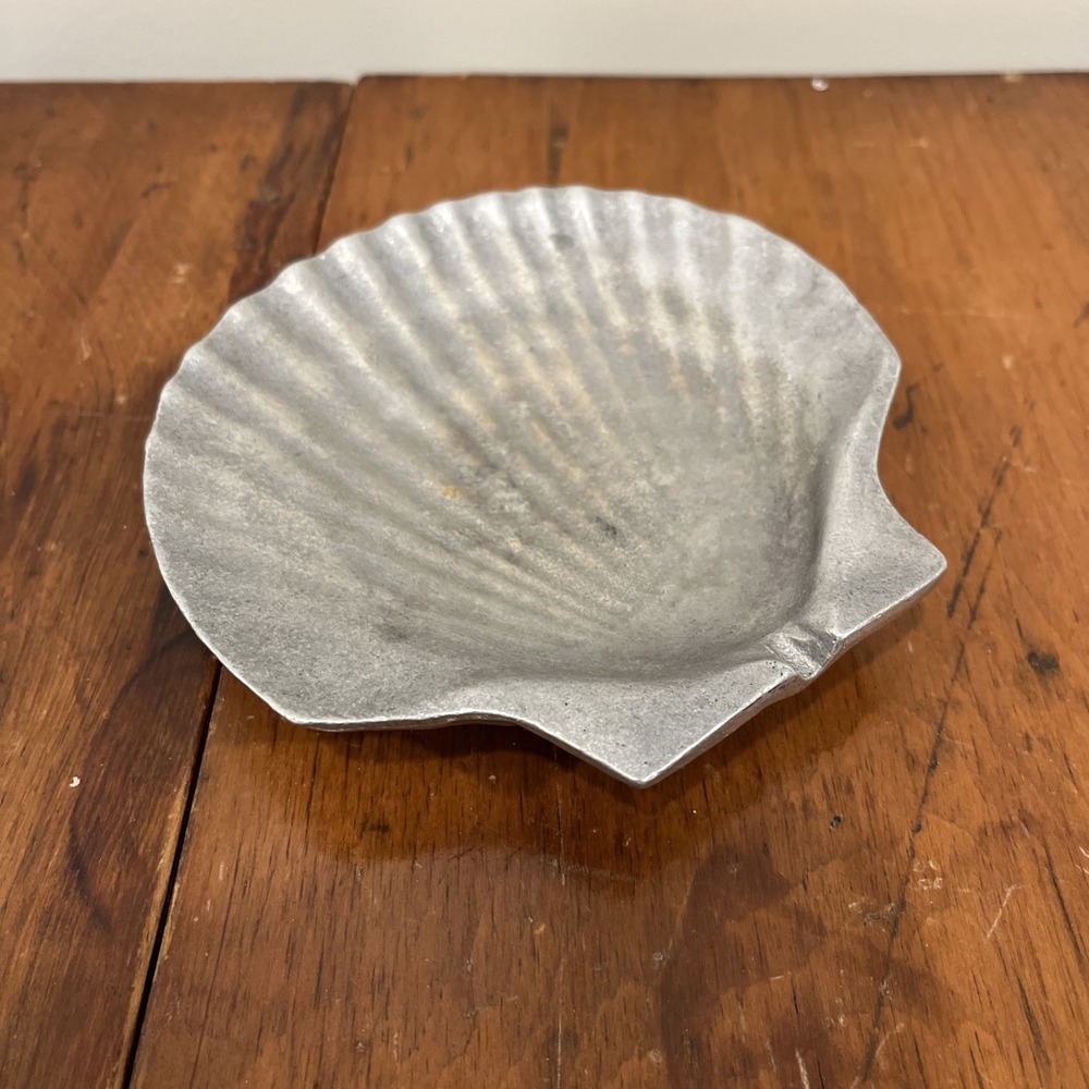 Vintage Wilton RWP Armetale Pewter Clamshell Trinket Dish Ashtray 5"